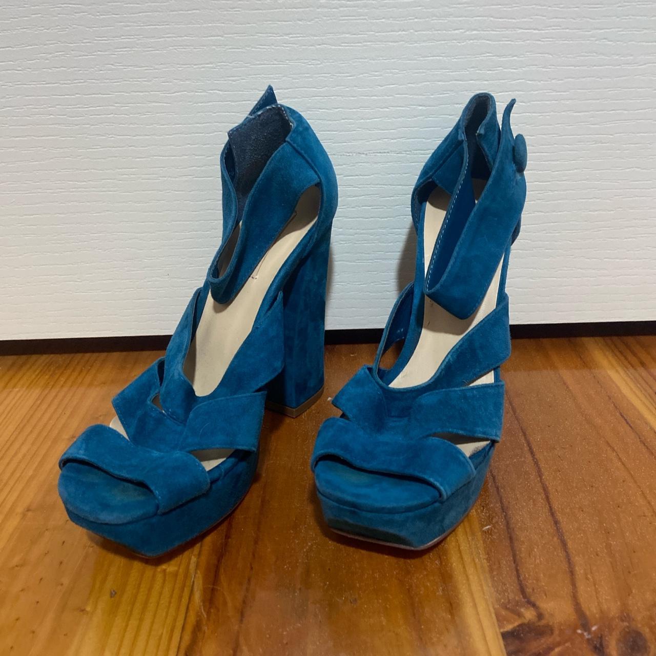 Siren blue suede heel Size 7 - Depop