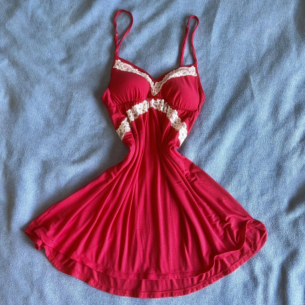 Woman's M Red white lace floral Sleep slip - Depop