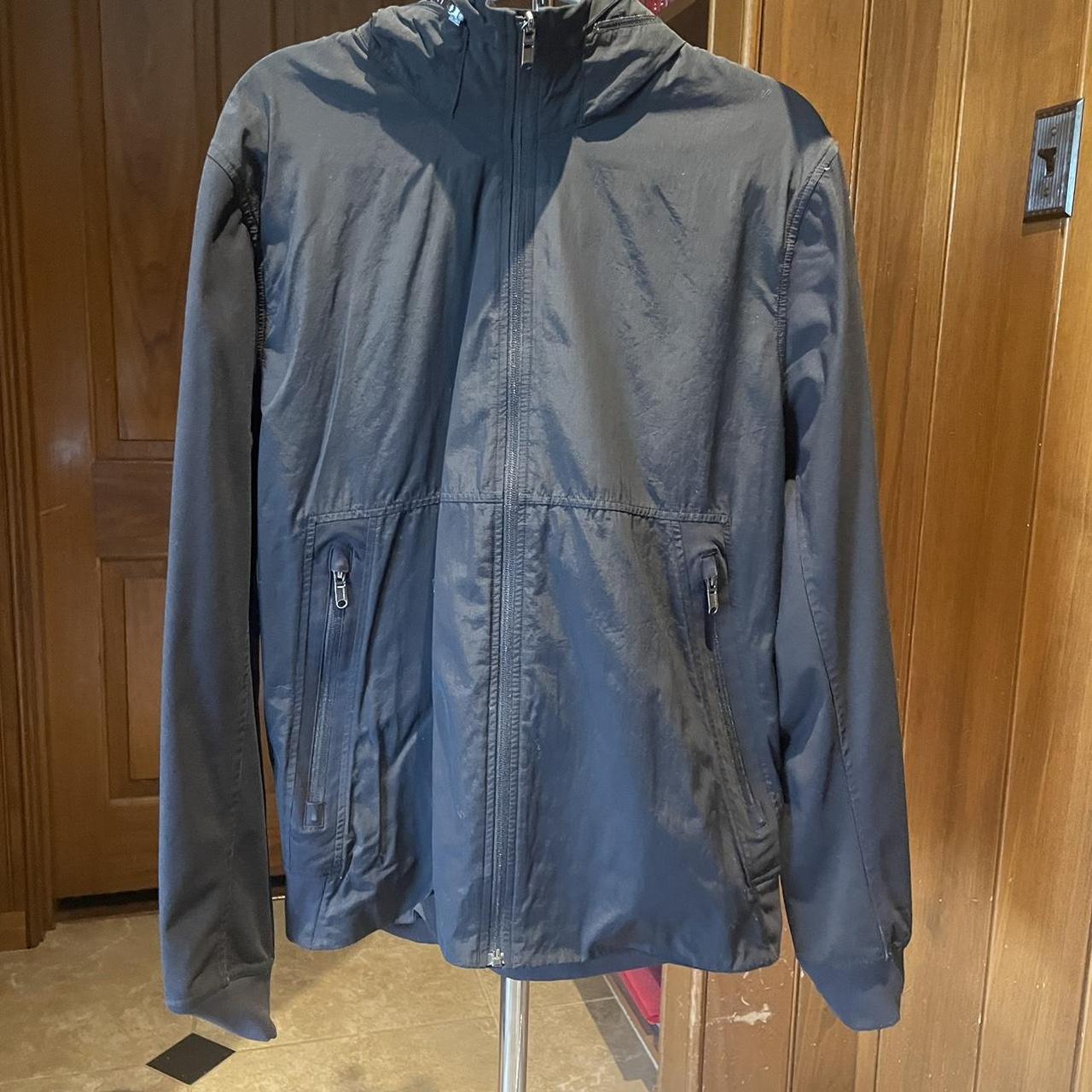 Lululemon black rain store jacket