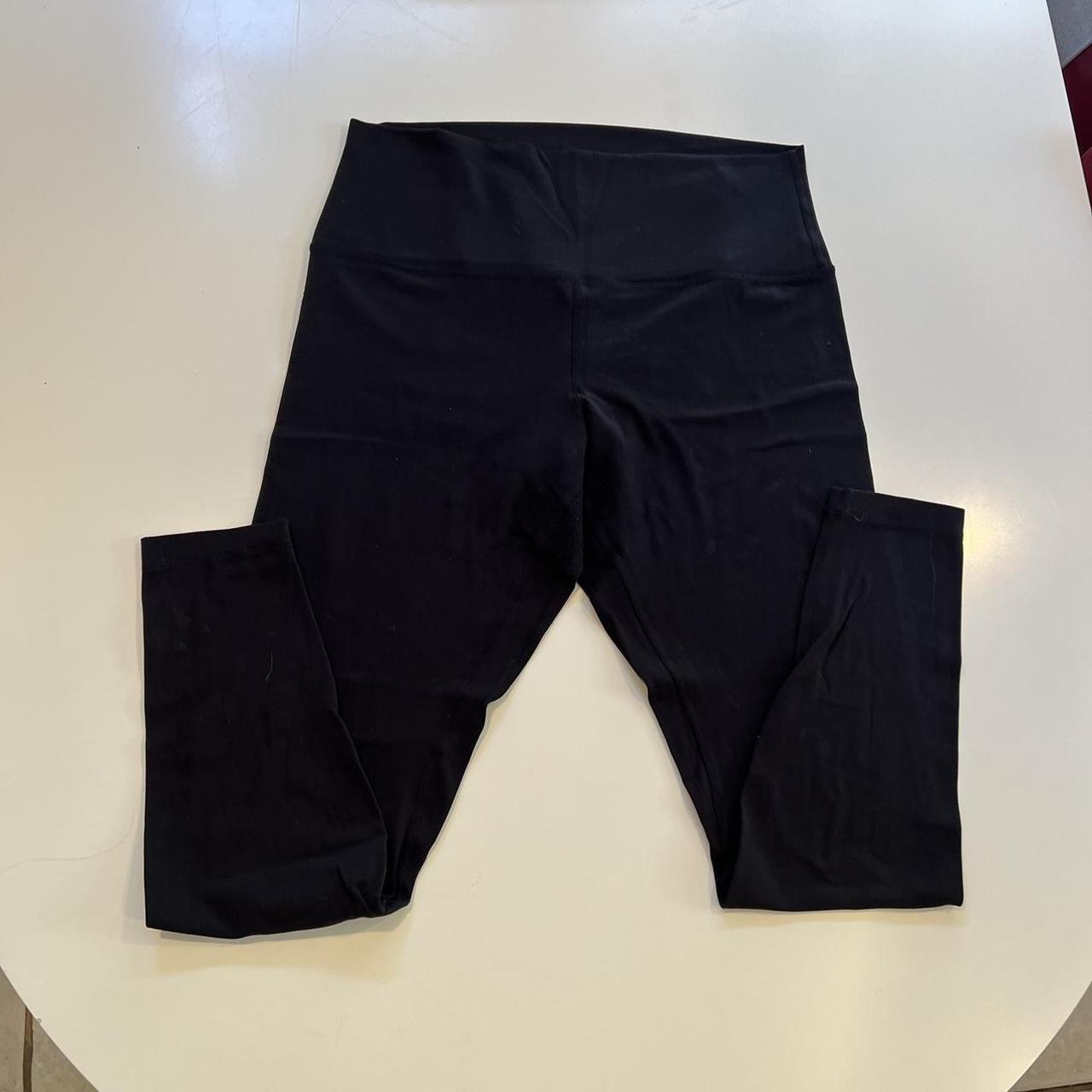 Black lululemon leggings size 12, Some pilling as