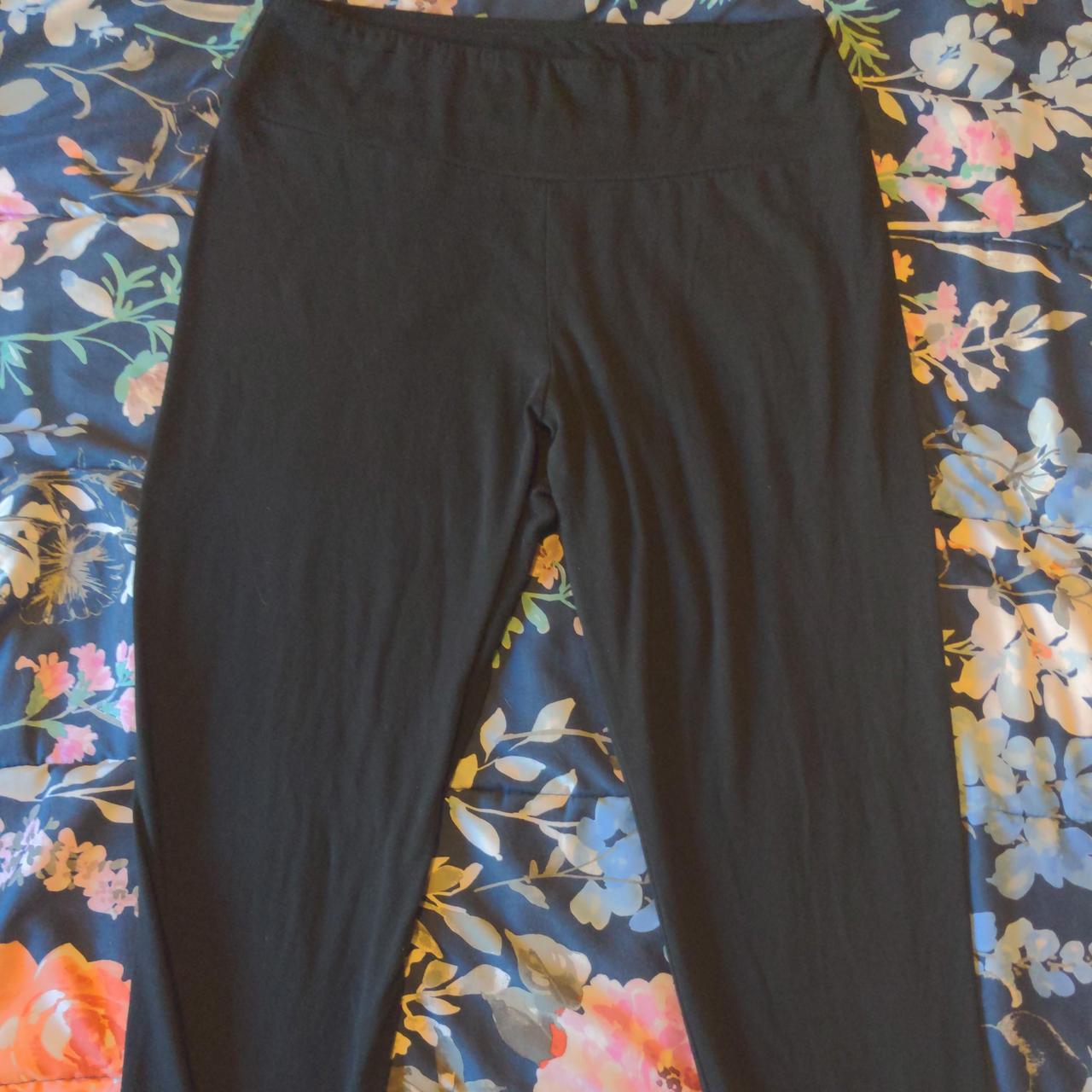 Cotton wild fable target leggings, thin material but - Depop