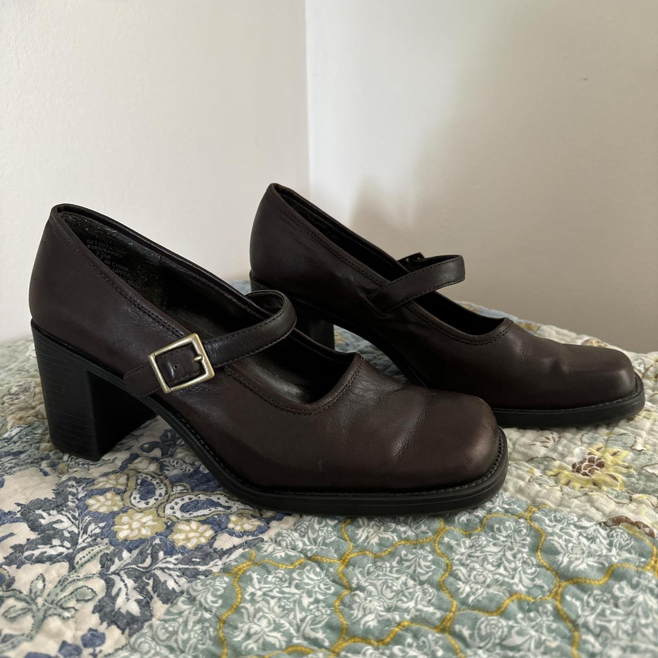 Bass Mary Jane style brown heels US size... - Depop