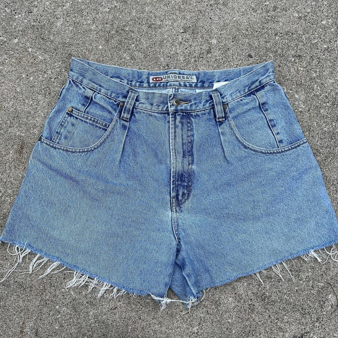 VINTAGE UNION BAY JEAN SHORTS size 33 on tag... Depop