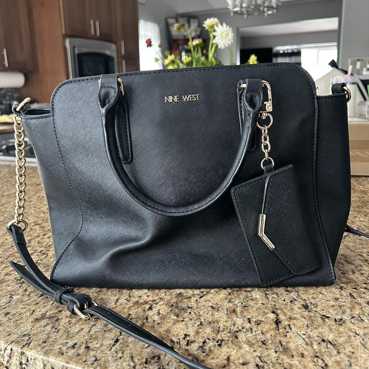 Nine West black purse and matching wallet with gold. Depop