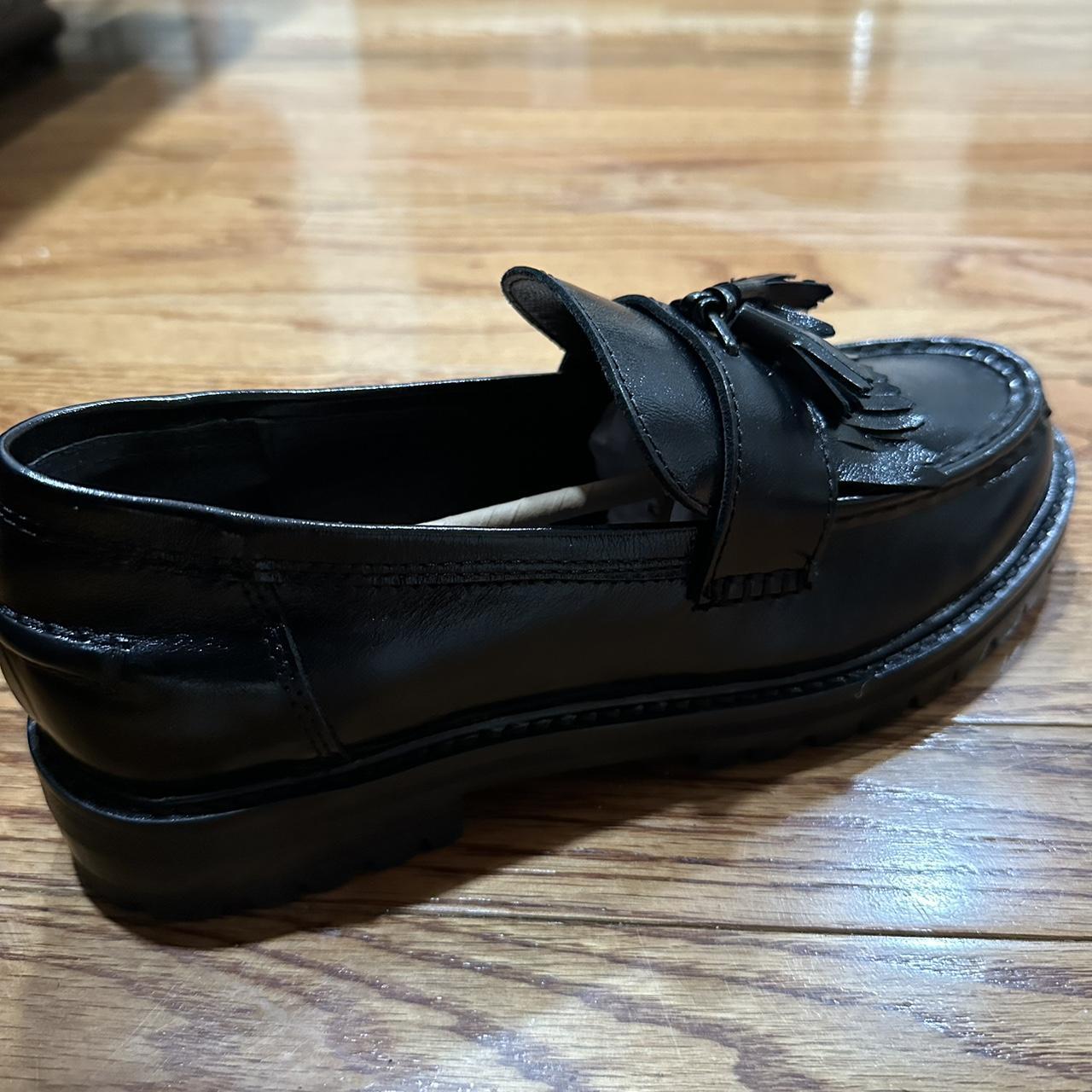 Black 90’s loafers! You guys know the look! This... - Depop
