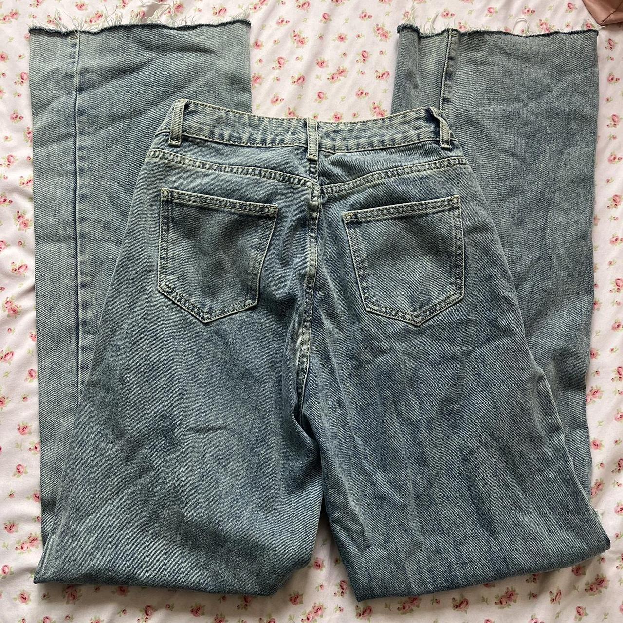 HIGHRISE BAGGY JEANS • brand : prettylittlething •... - Depop