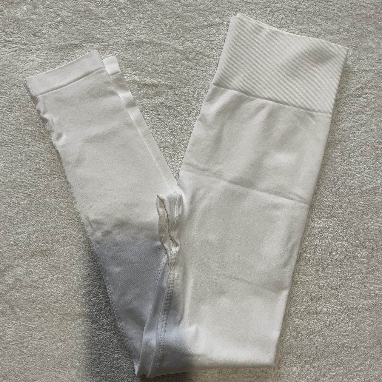 🌼 white leggings (not see through!) 🌼 bought off... Depop