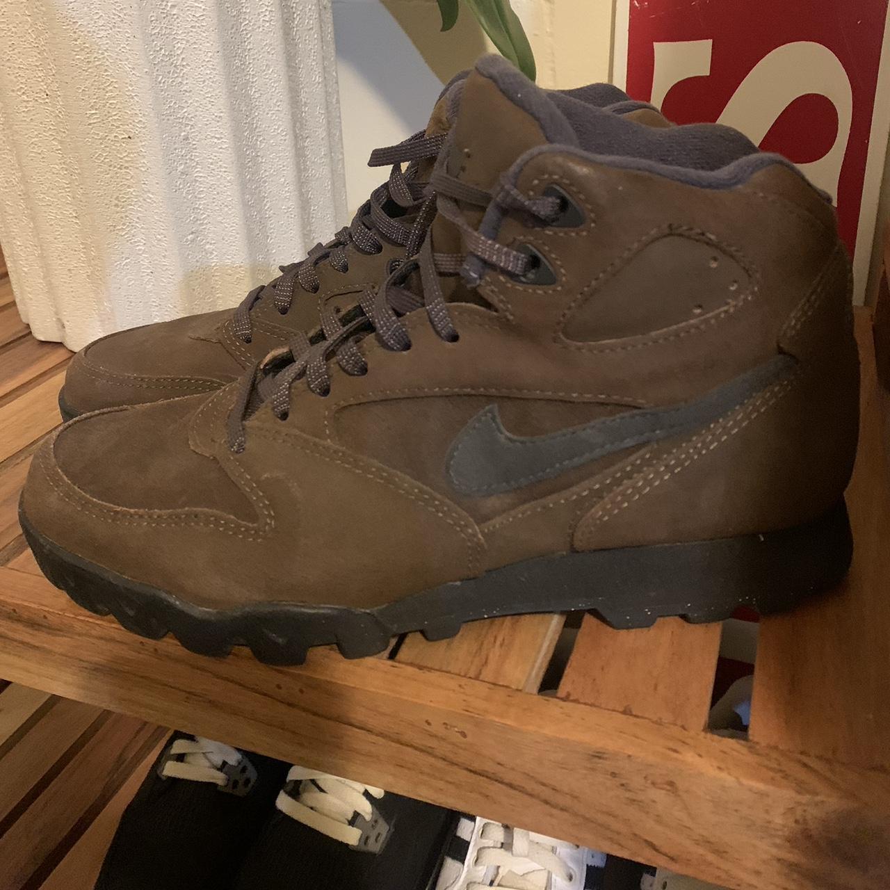90s nike boots