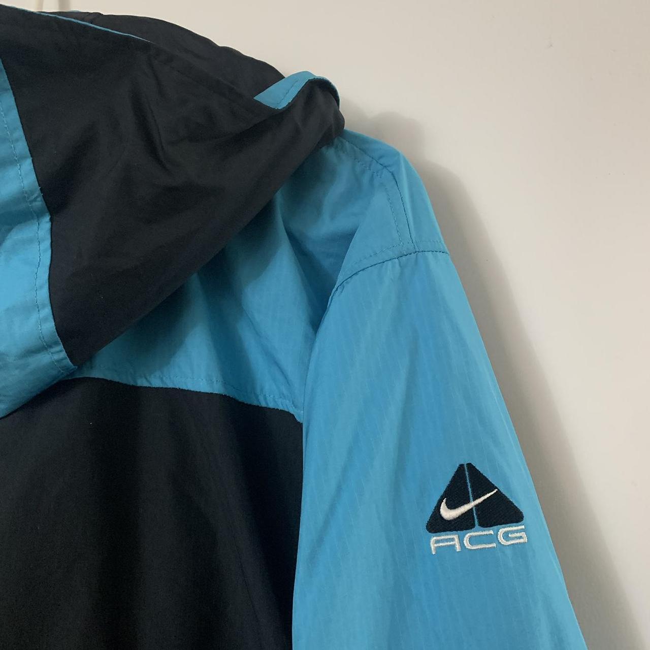 acg windbreaker