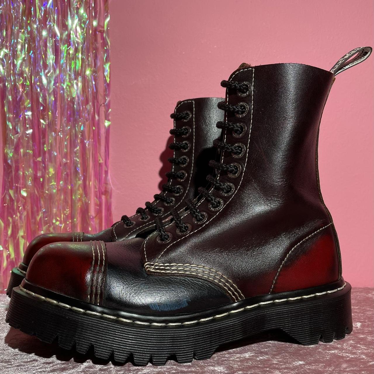 Dr. Martens Women's Black and Red Boots | Depop
