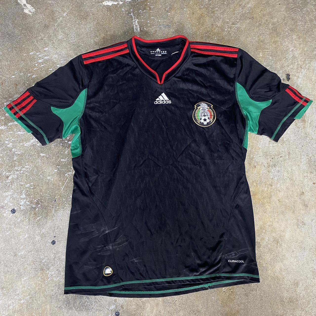 Crazy 2010 Mexico Jersey Size Large in good... - Depop