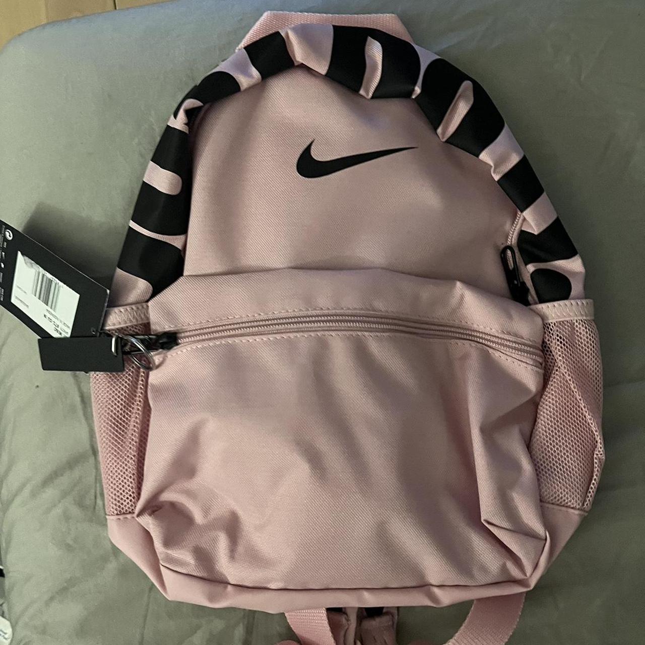 Nike Women's Black and Pink Bag | Depop