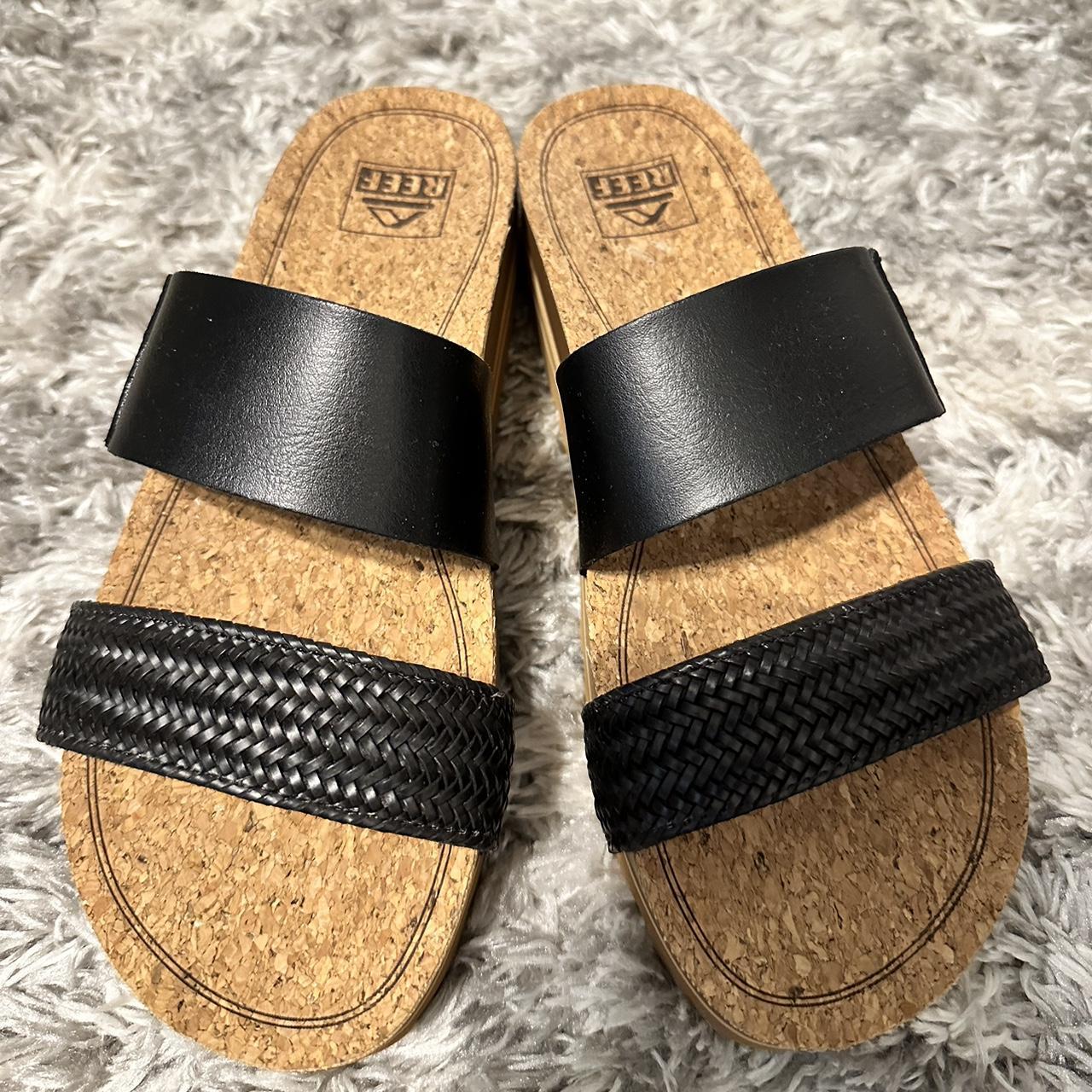 Reef Women's Black and Tan Sandals Depop