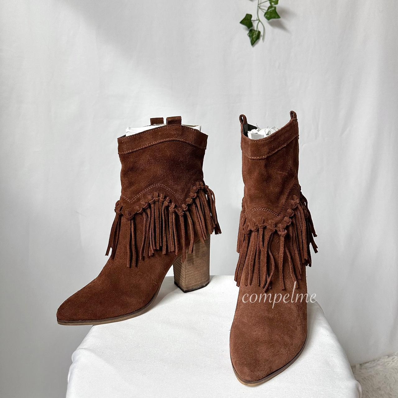 Y2k brown suede fringe boots Insanely cute