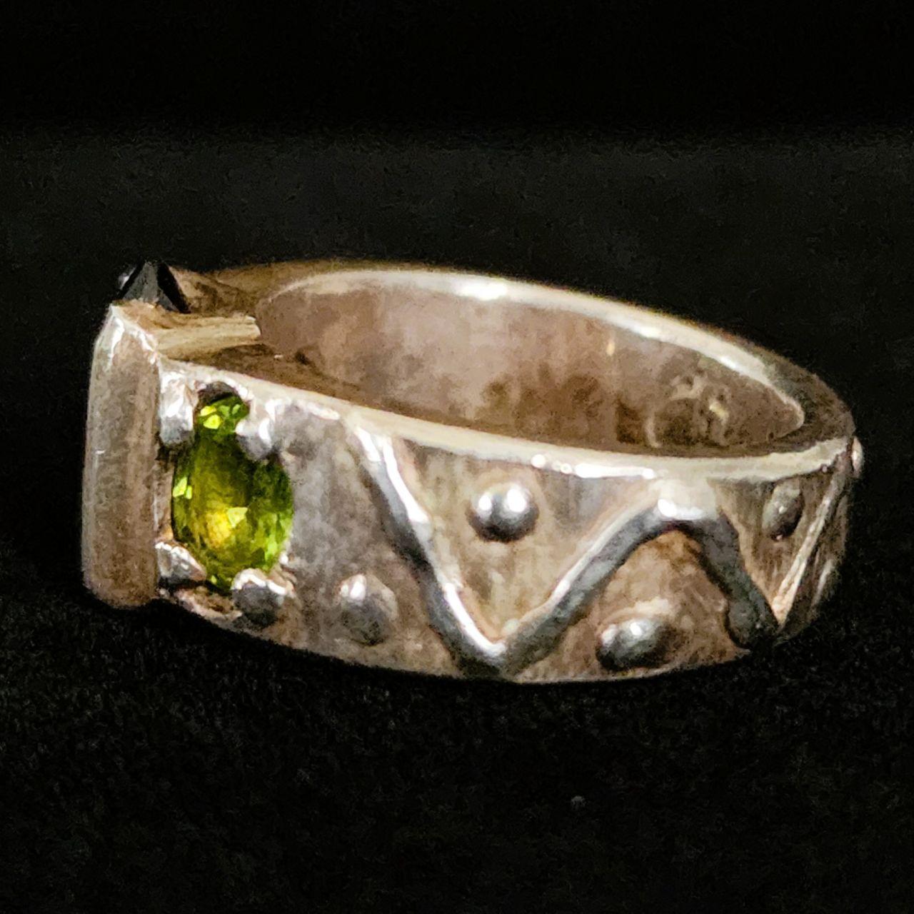 Artisan Crafted Women's Ring - Silver/Multi – Vin… - image 6