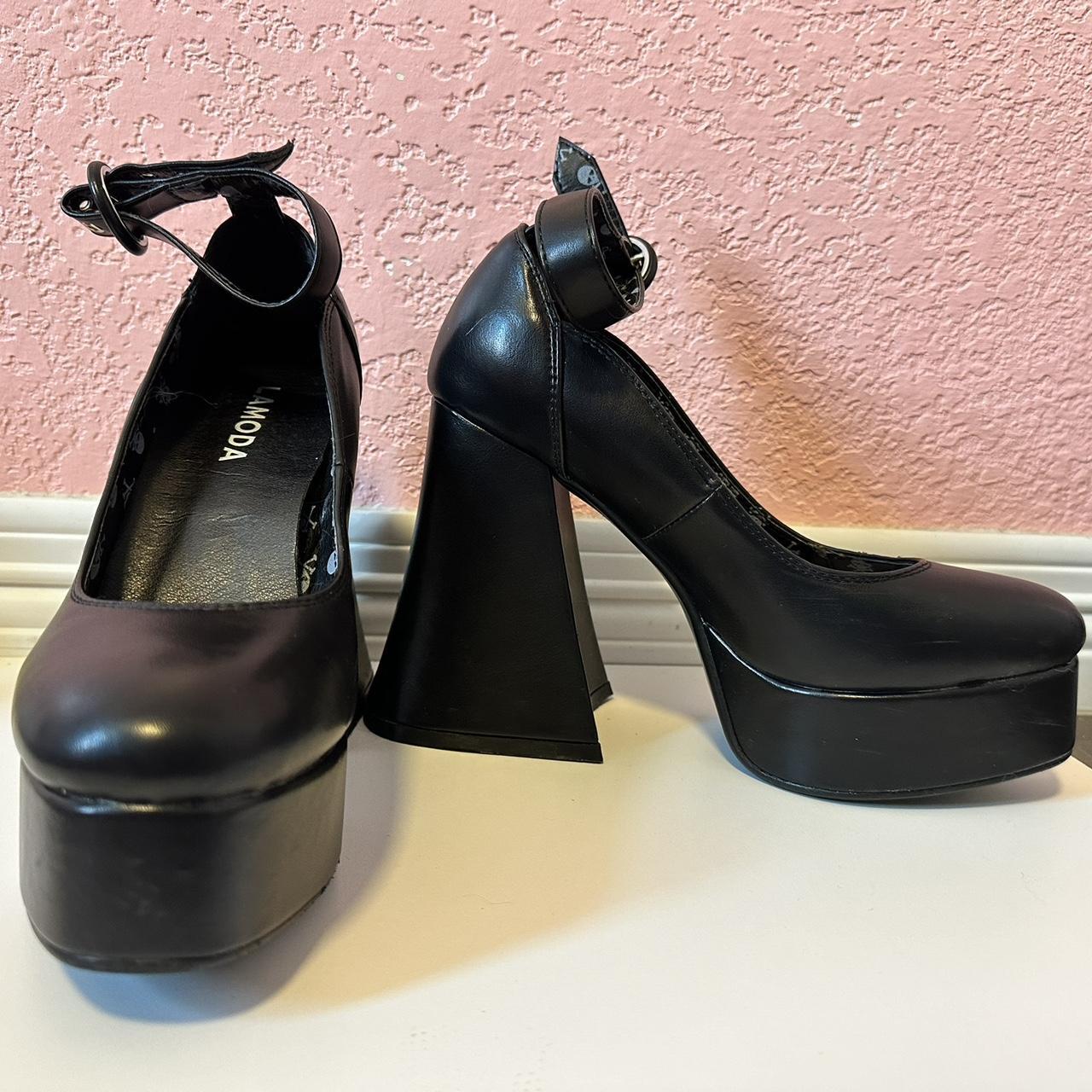 flared heel platform