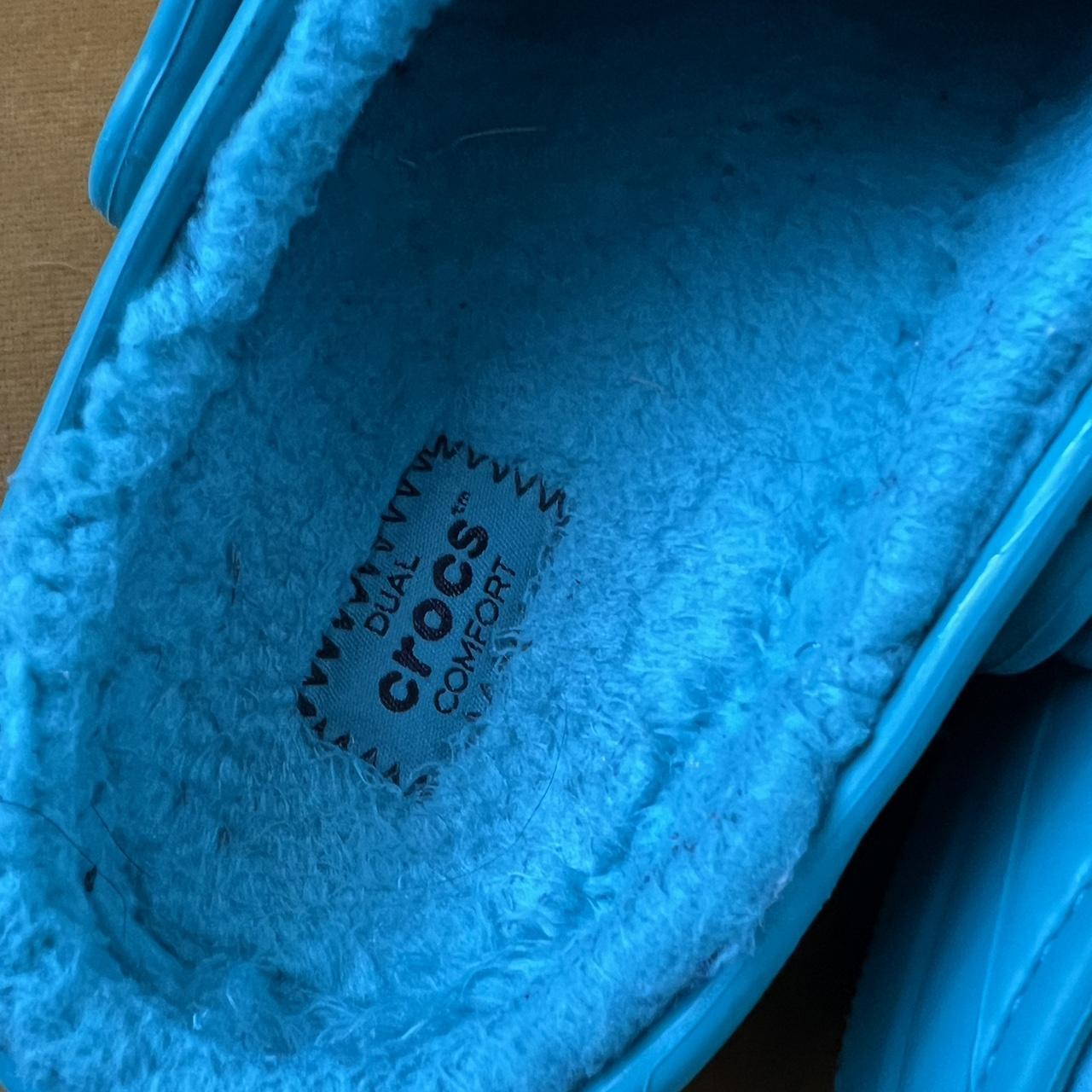 teal crocs womens