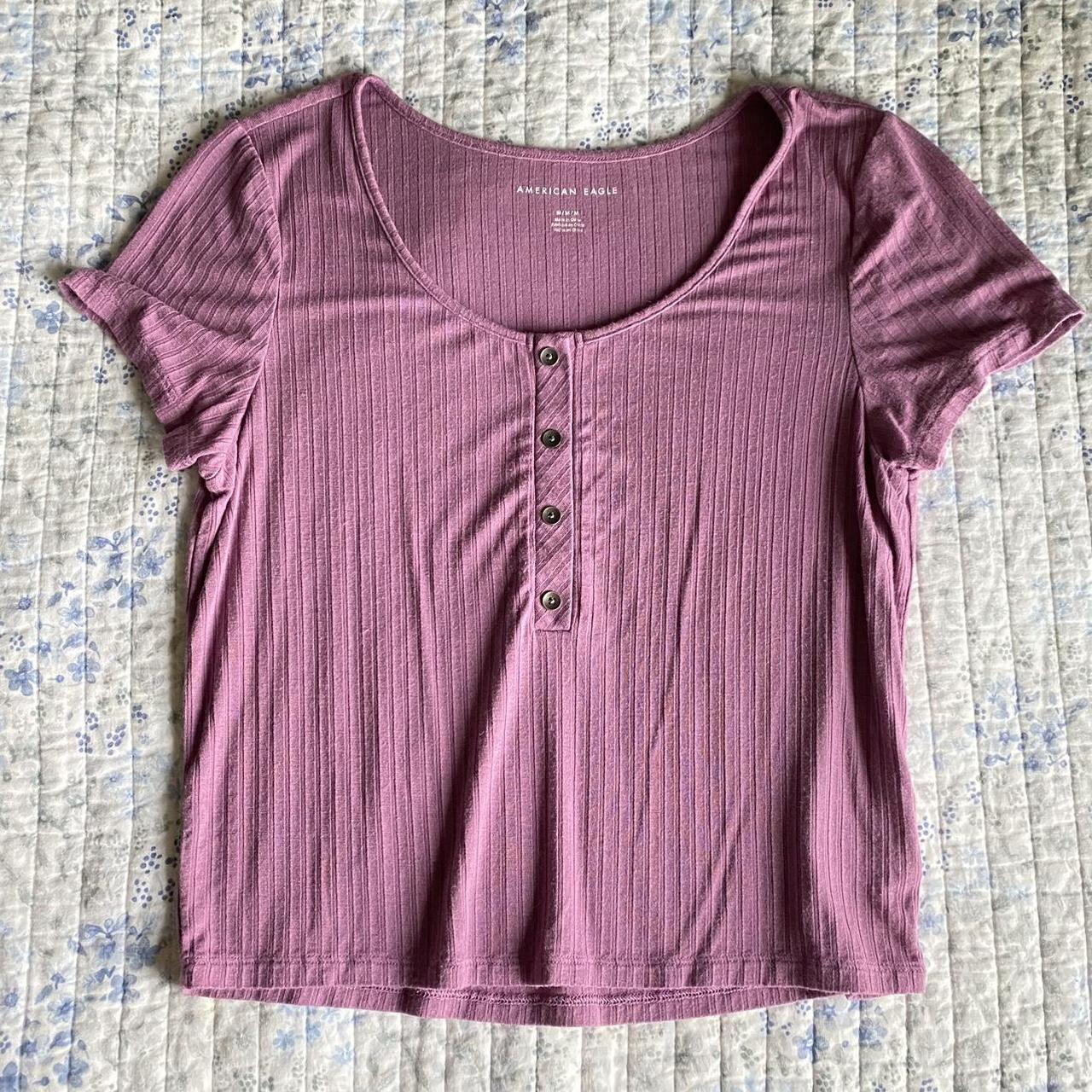 American Eagle Women's Tshirt Depop