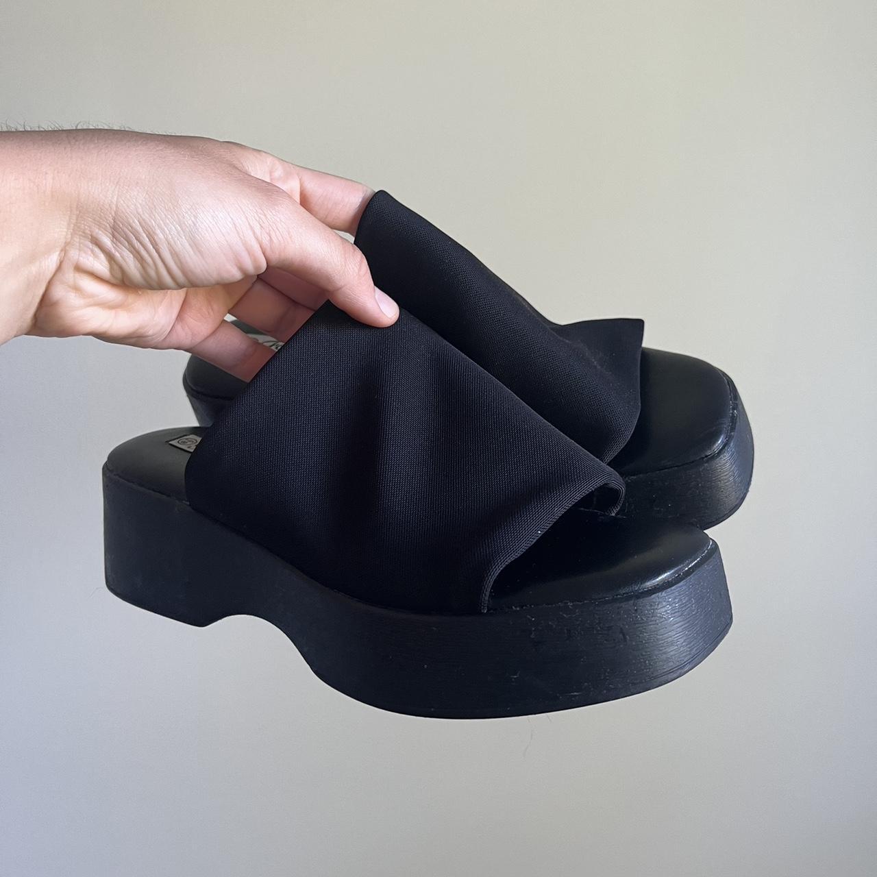 platform sandals 2000s