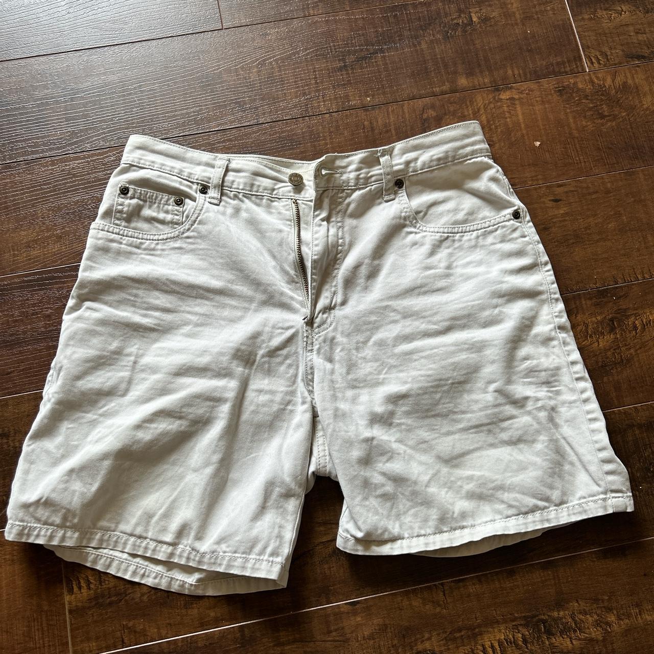 Eddie Bauer Women's White Shorts | Depop