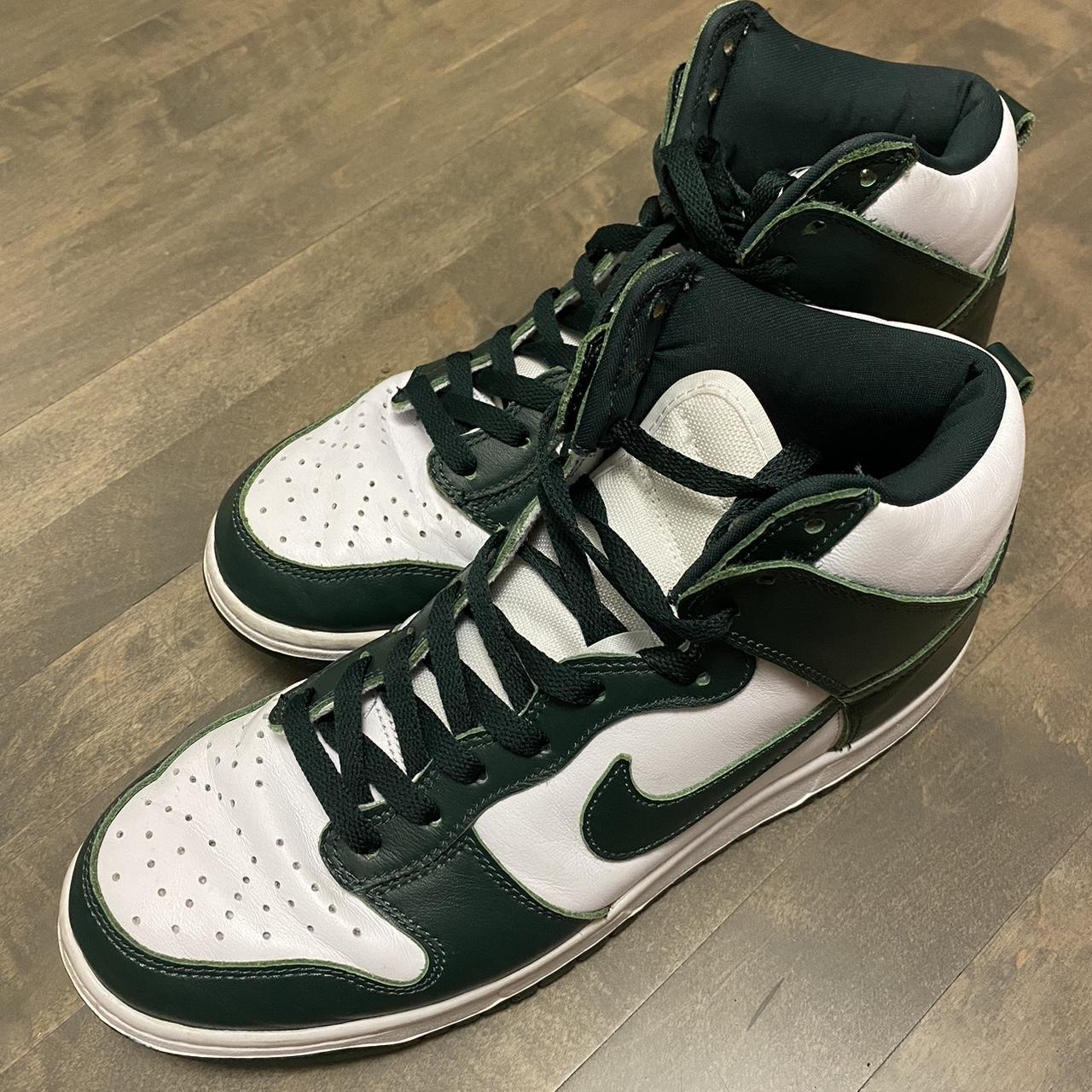 mens nike green