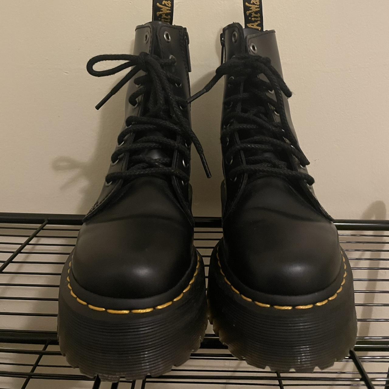 selling designer shoes online