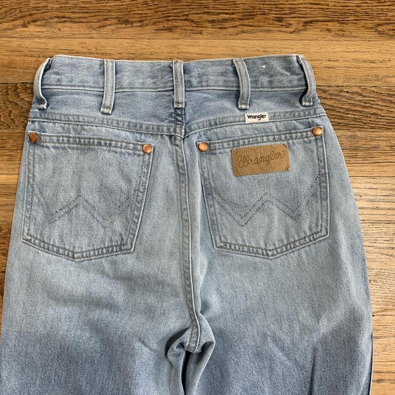 Straight leg light wash wrangler jeans with... - Depop