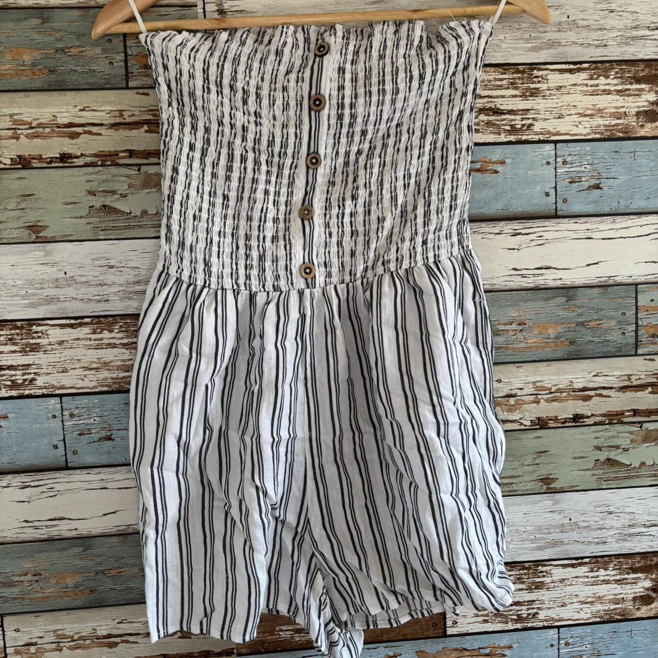 item listed by abs_clothesforsale