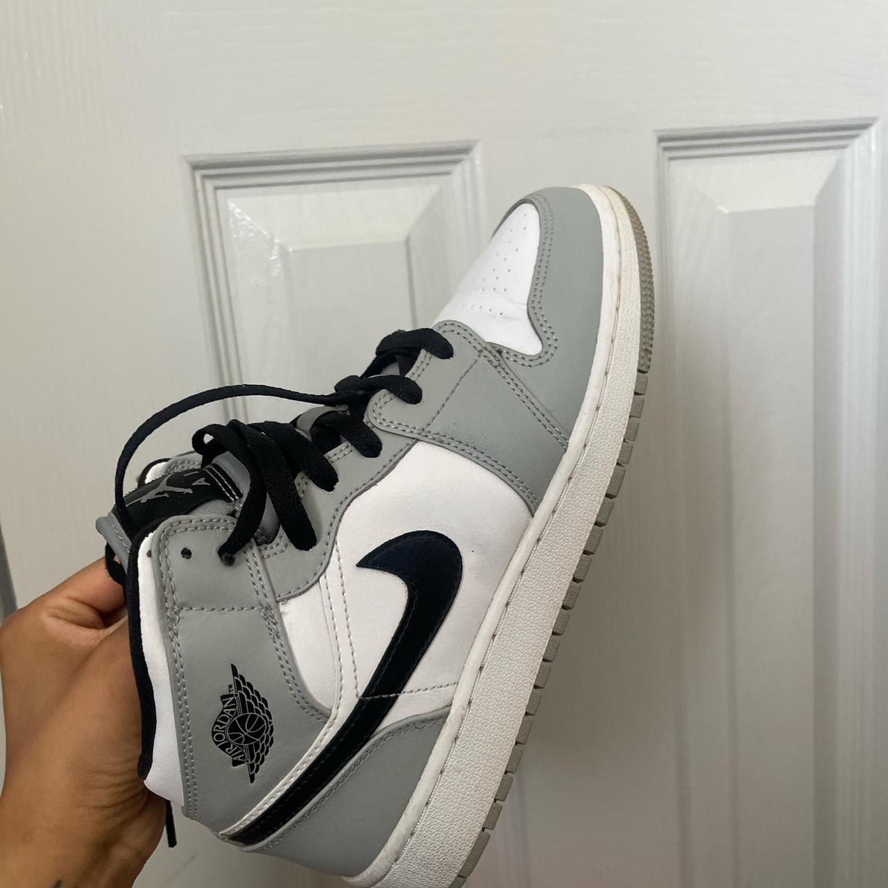 jordan shoes color gray
