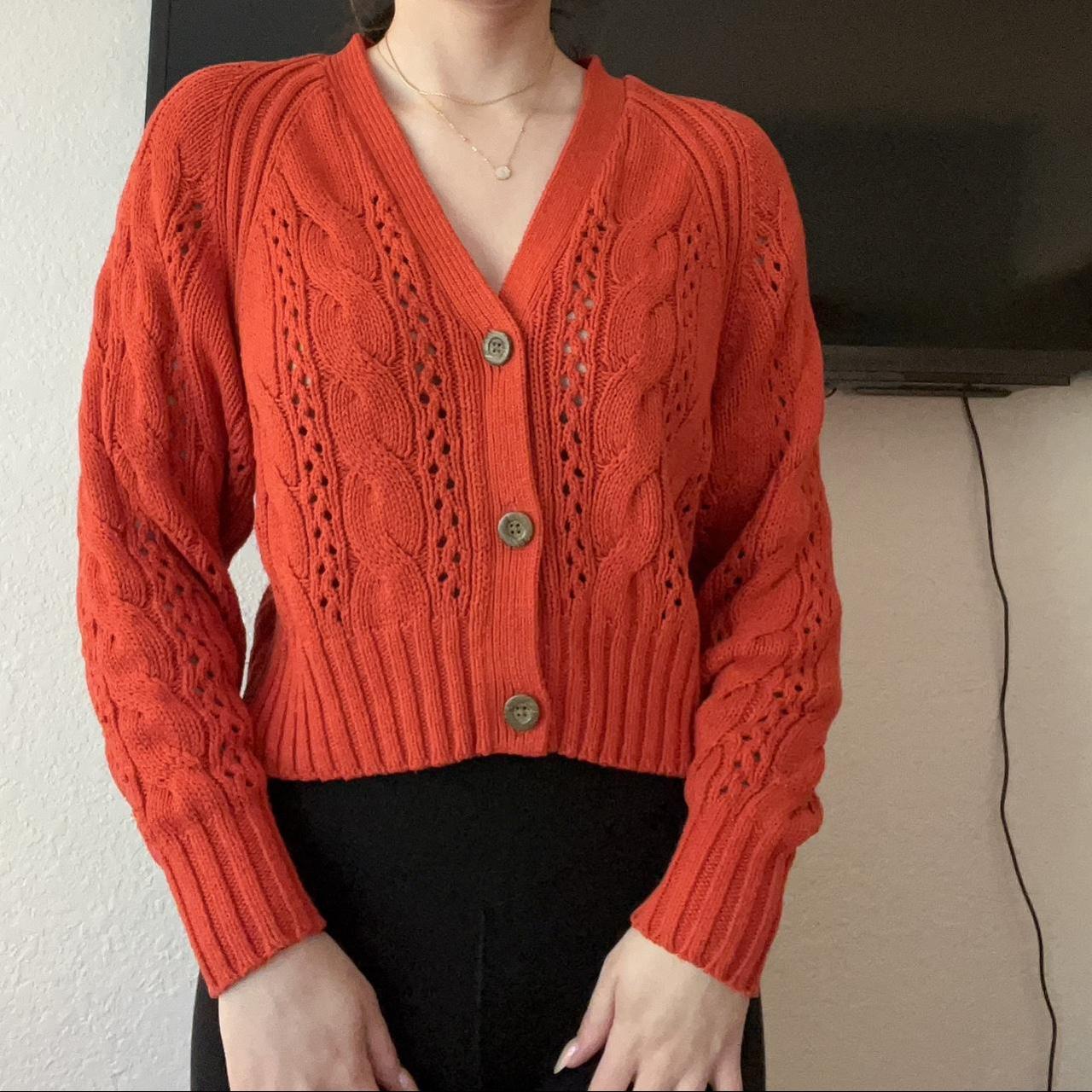 Universal Thread sweater • only worn once or... Depop