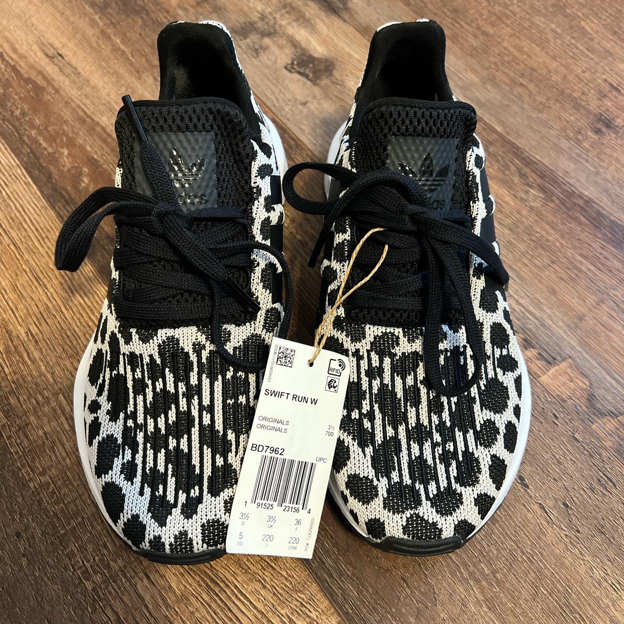 Adidas swift best sale run animal print