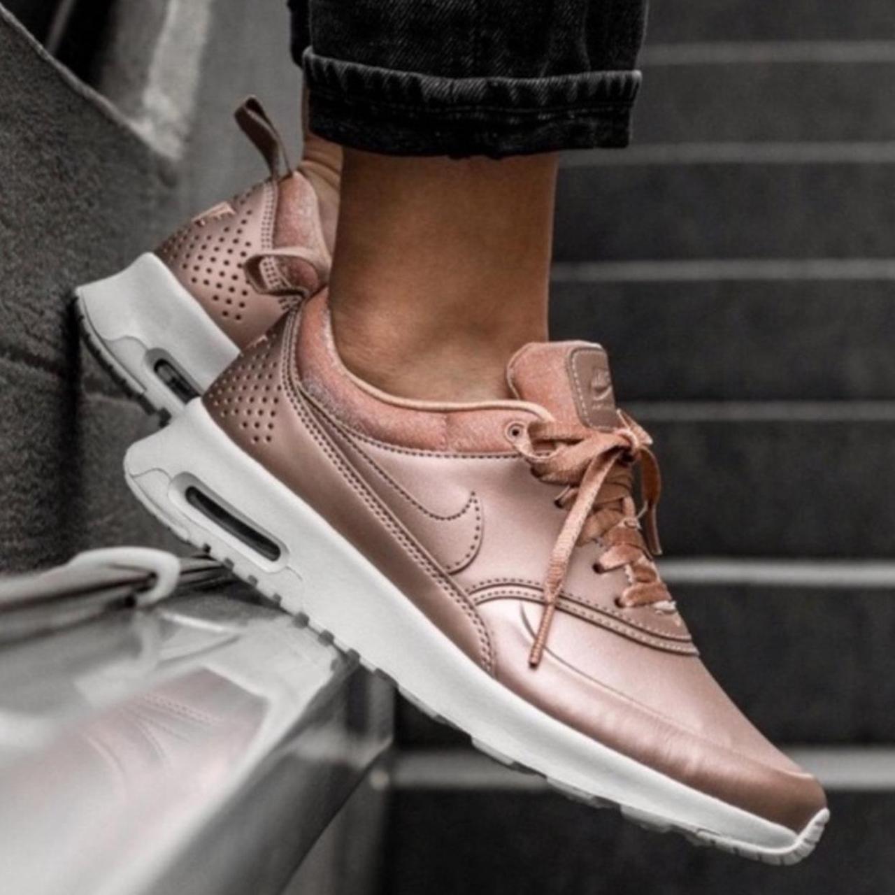 Nike rose gold thea air scheduled max