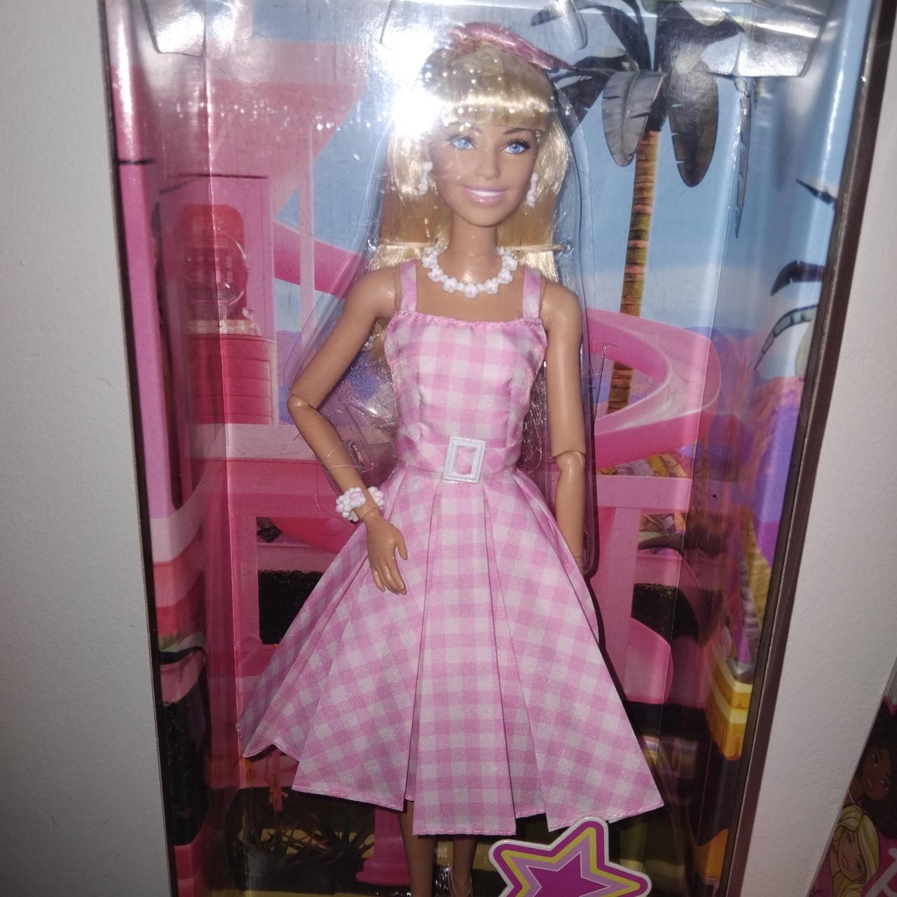 Barbie Fashion shops Fever Safari Raquelle