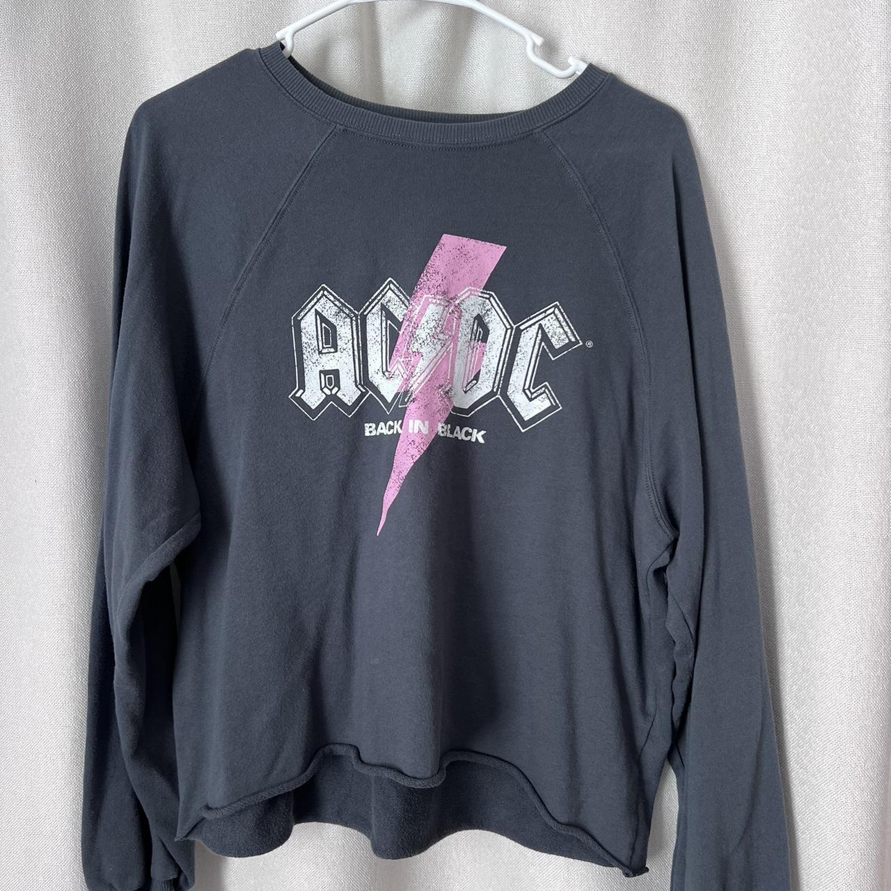 Cutest AC/DC long sleeve, size small - Depop