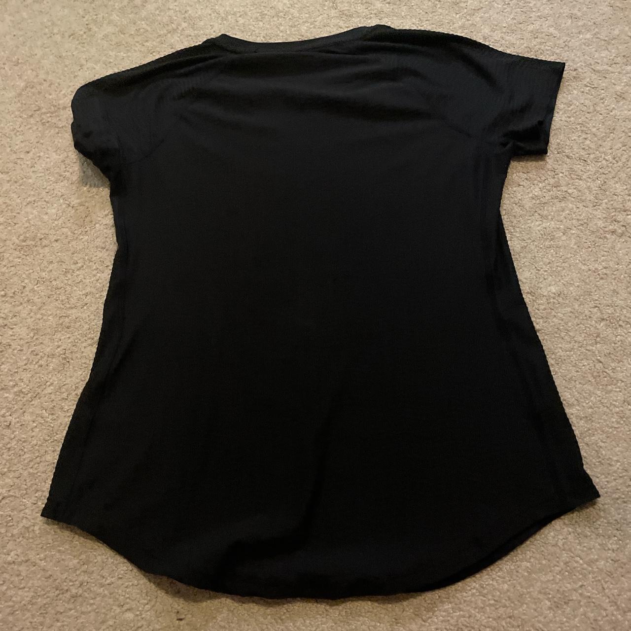 Costco Women's Black Tshirt Depop