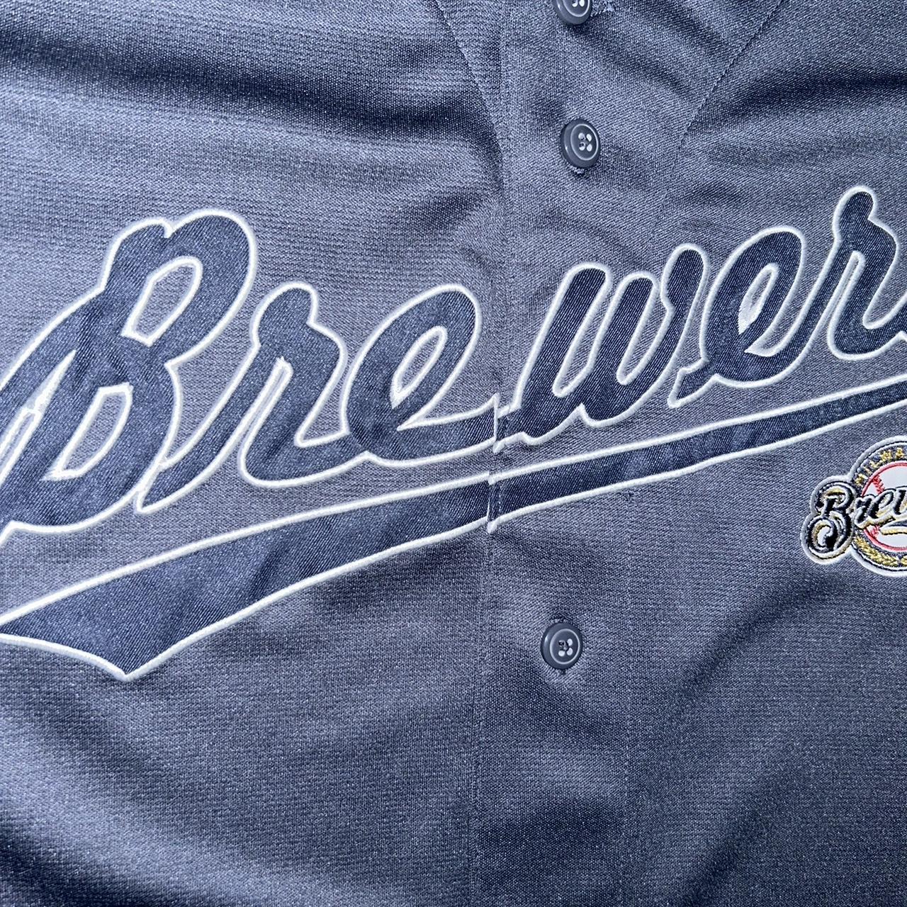 Vintage Milwaukee Brewers Jersey. In great - Depop