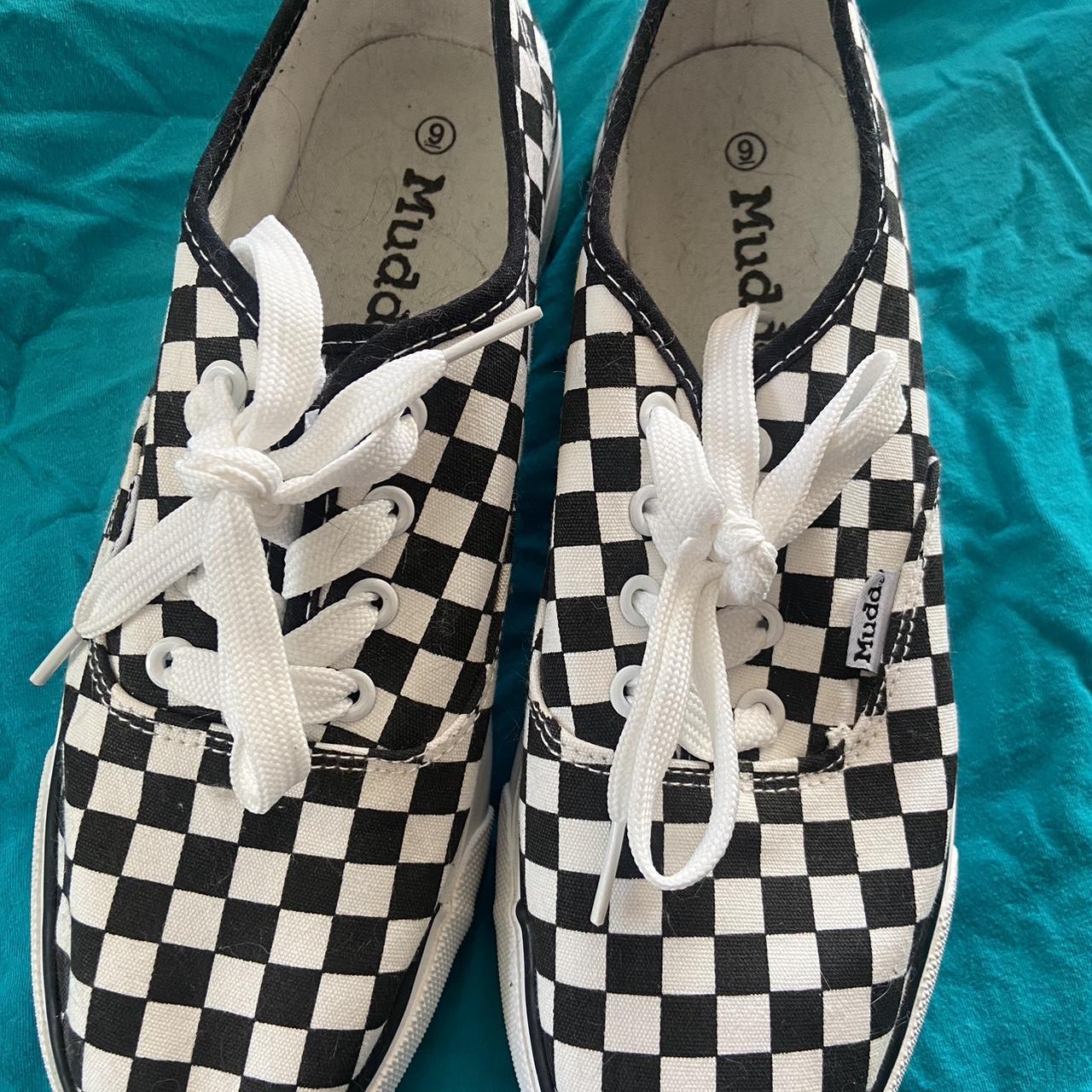 mudd checkered shoes