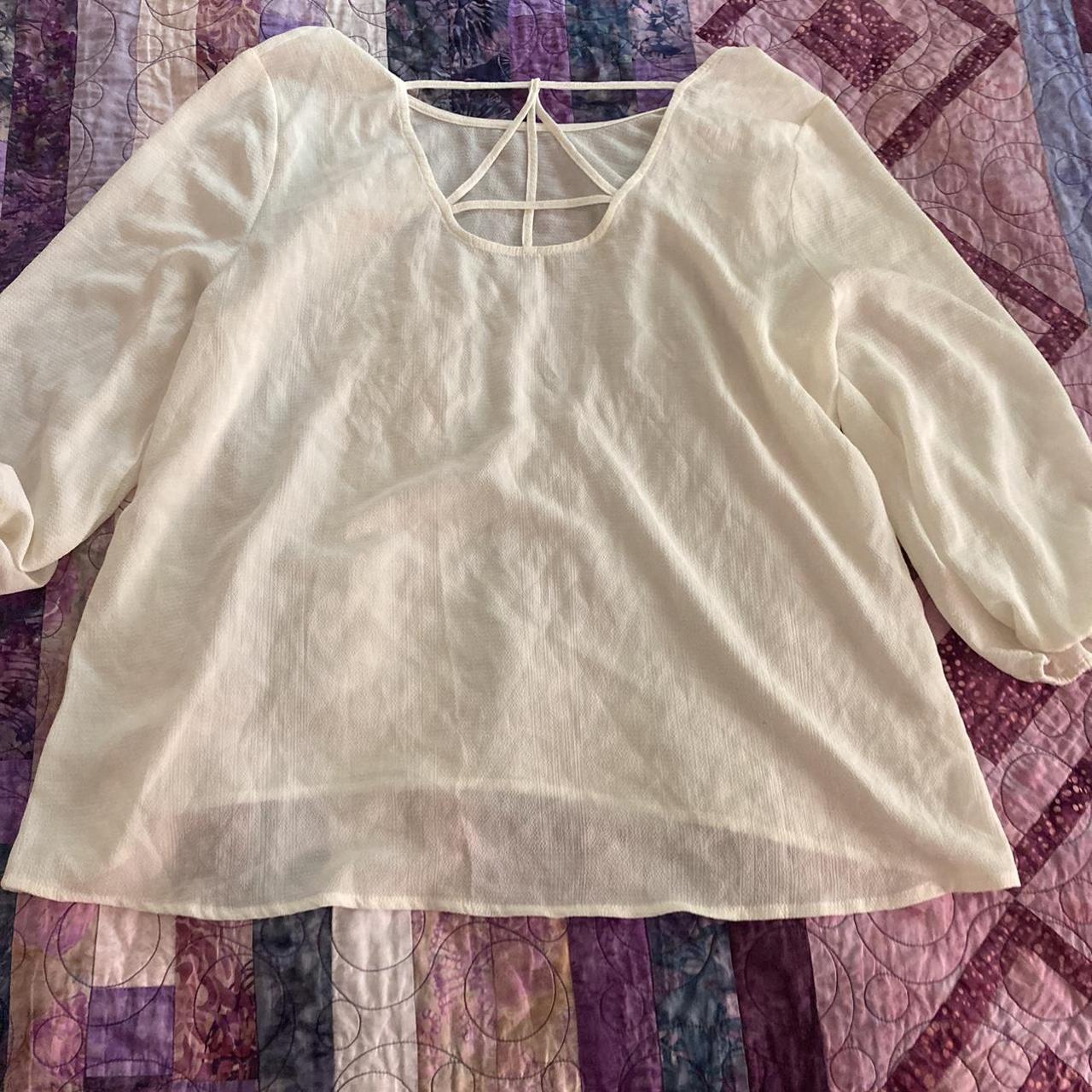 Pink rose vintage white top Size large but fits... - Depop