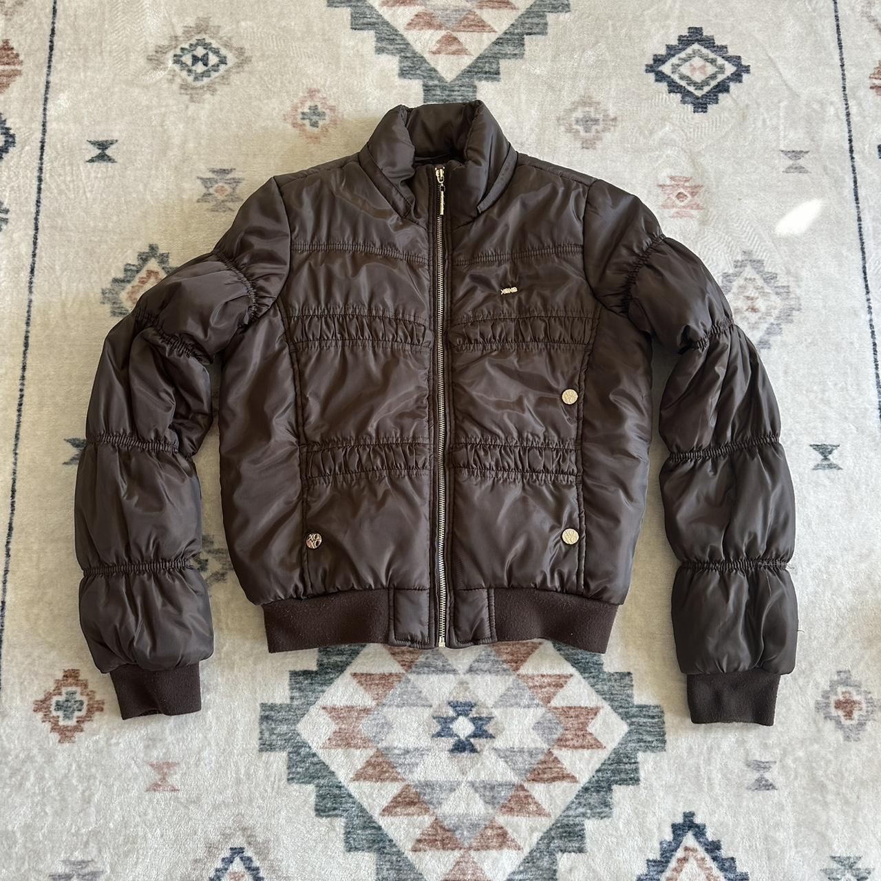 item listed by strickersshop