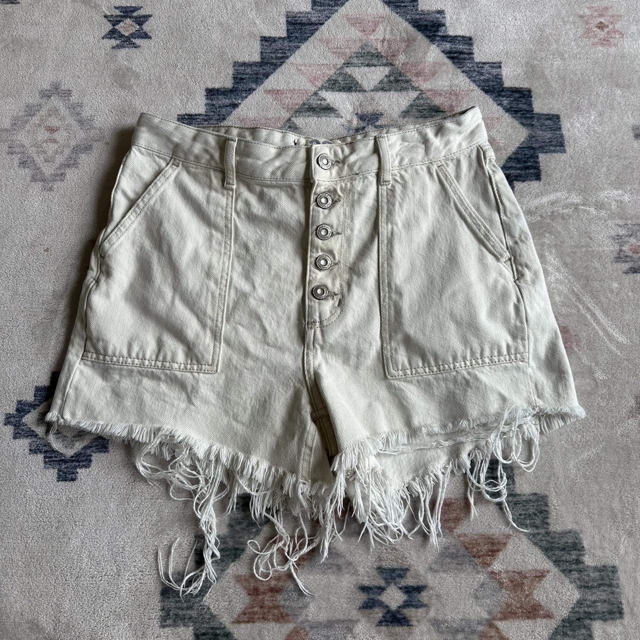 item listed by strickersshop