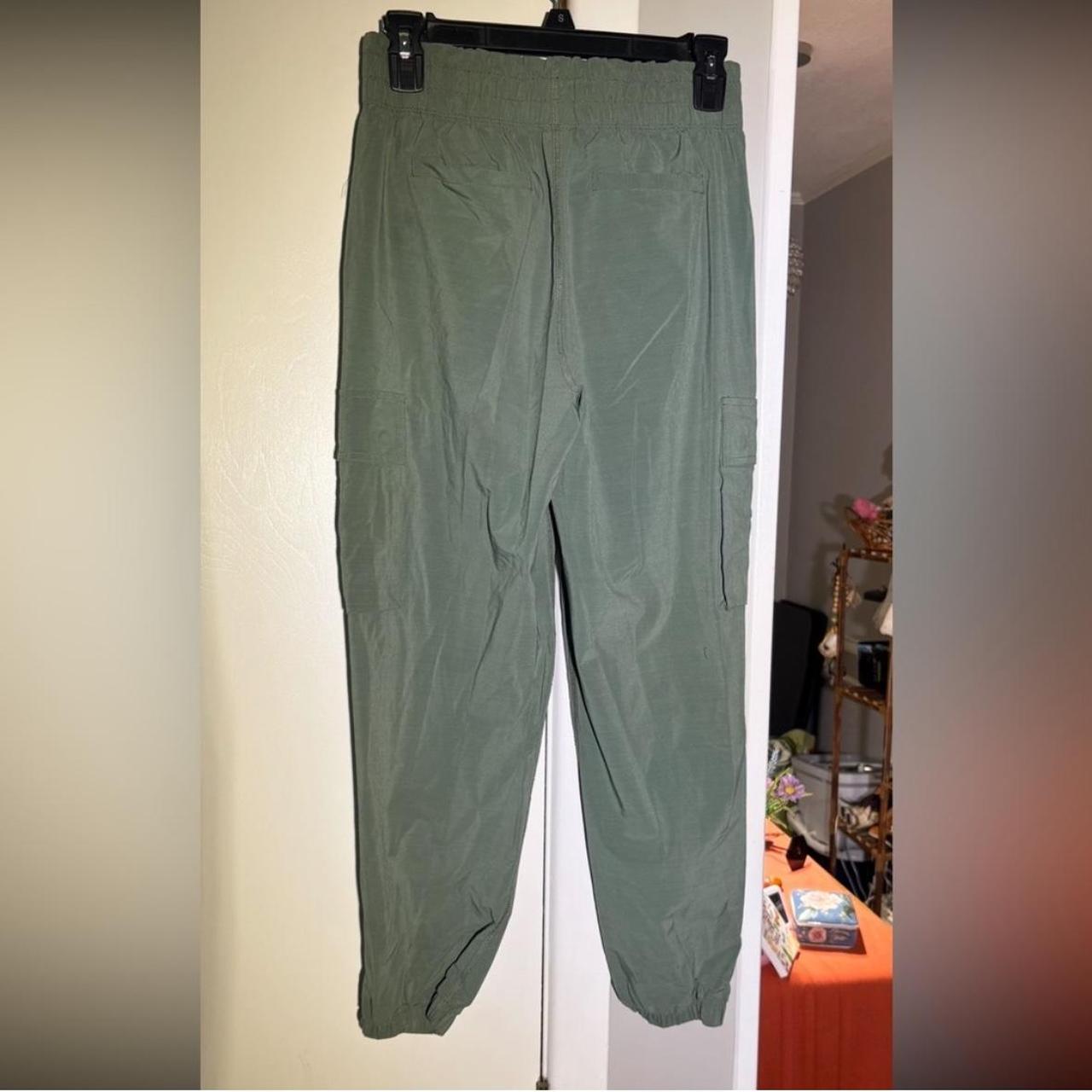 Fabletics Women's Pants - Green/Khaki - XS – Sage… - image 2