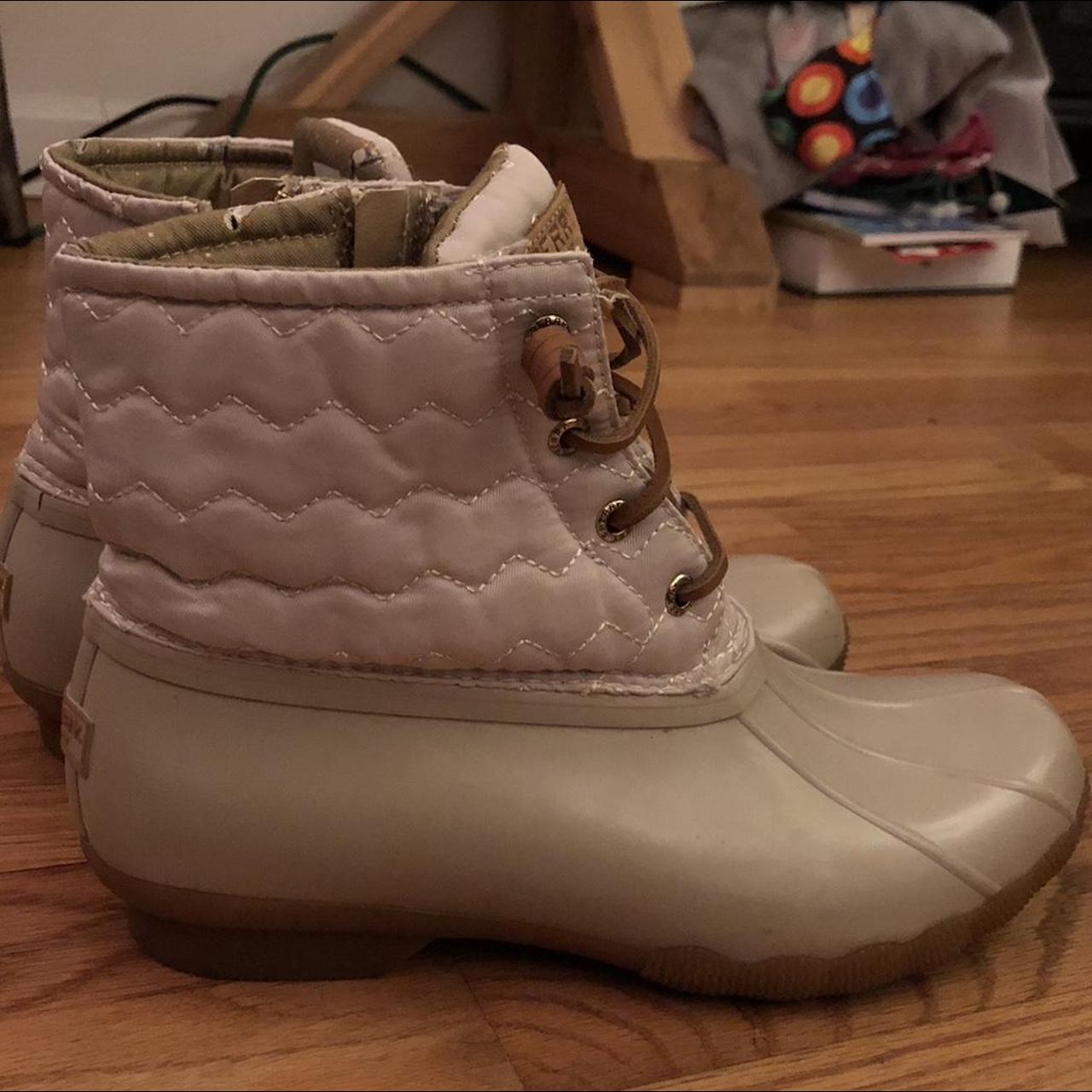 Cream cheap sperry boots