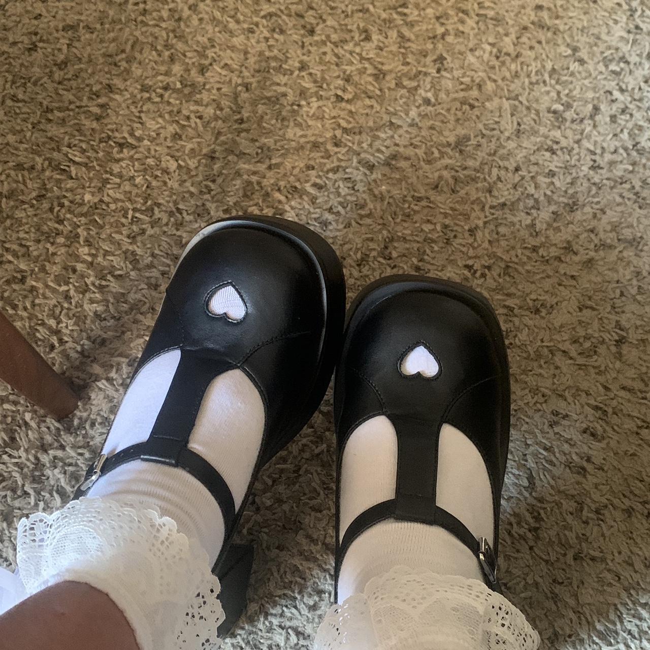 delia’s hopscotch kid mary janes !! says US size 9... Depop