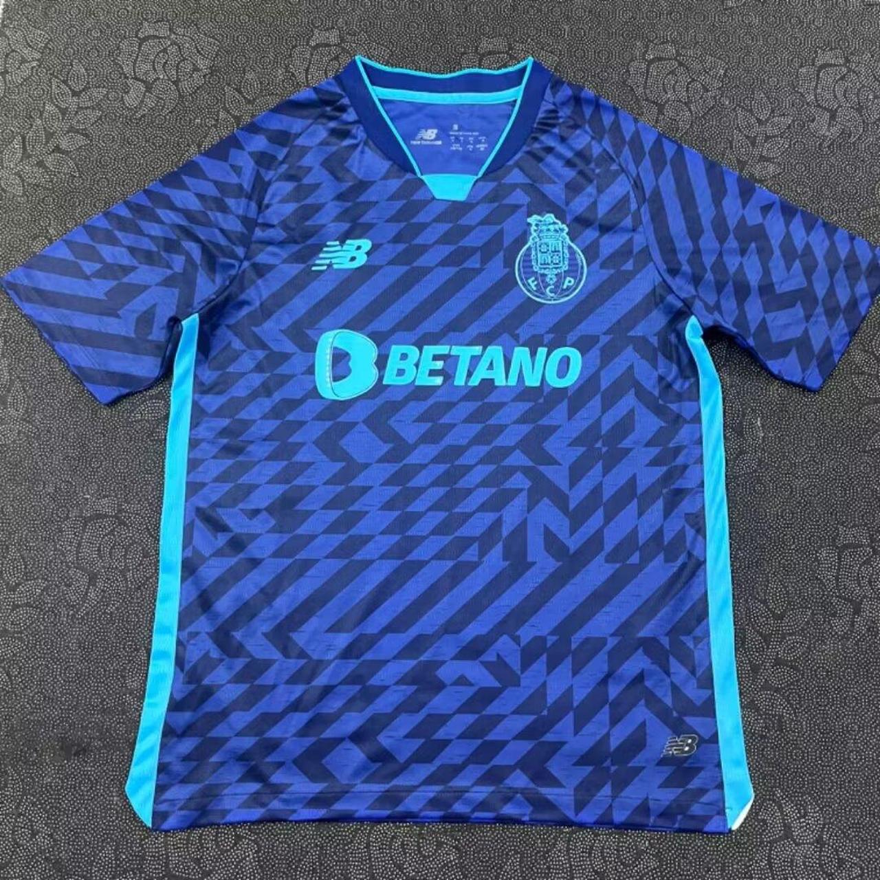 item listed by itsonsale764