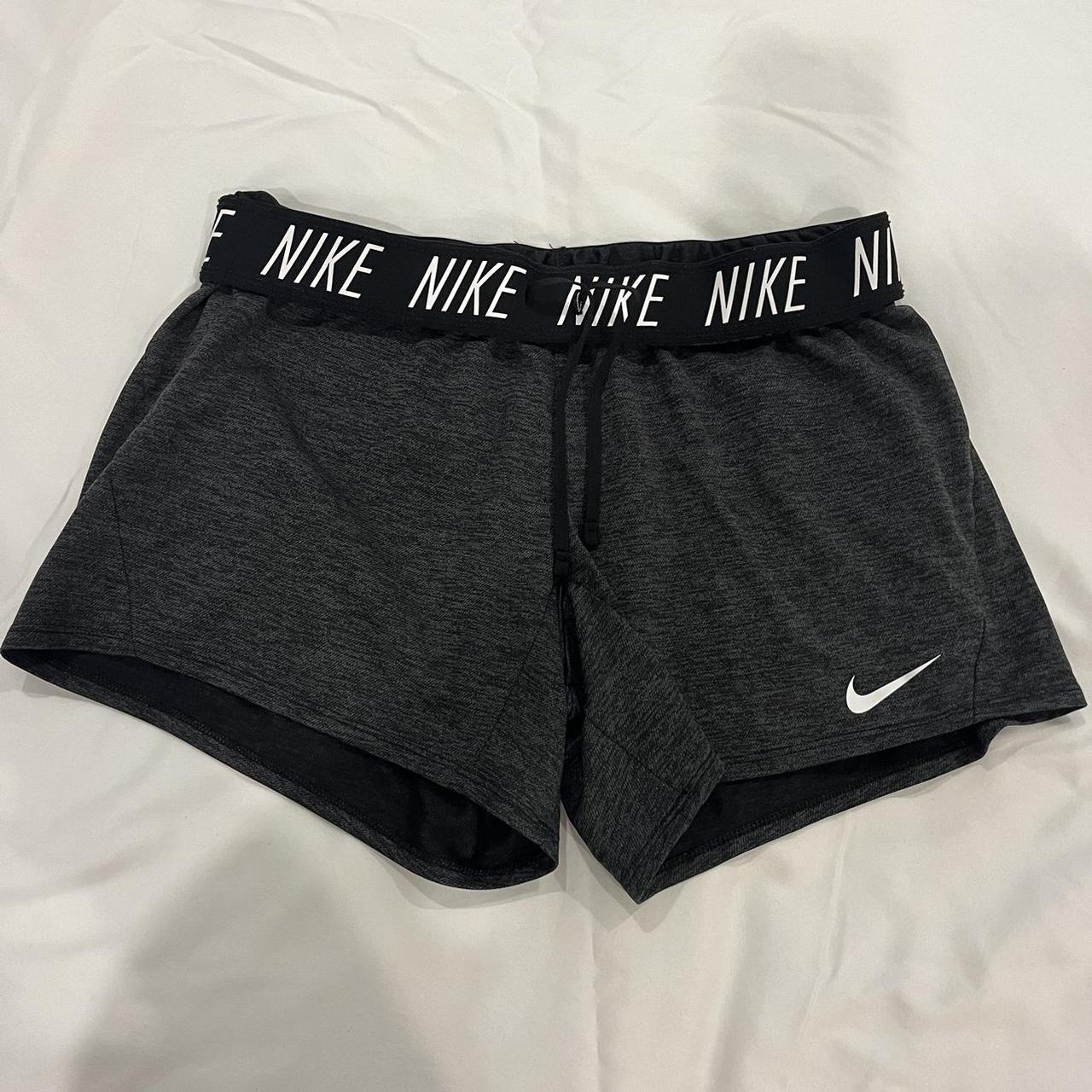 dark grey nike shorts #nike #nikeshorts #athletic #grey - Depop