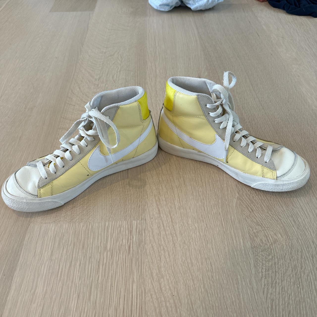 nike blazer bicycle yellow