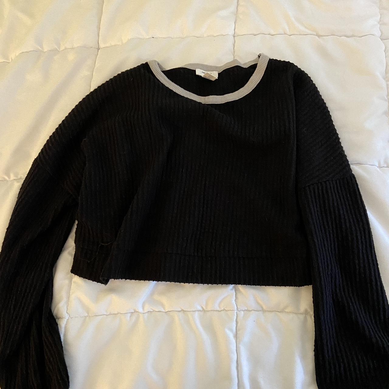 Forever 21 black outlet cropped sweater