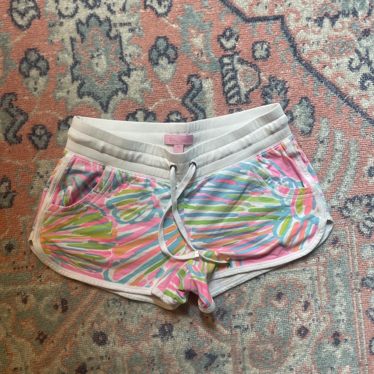 Lilly Pulitzer Women's Multi Shorts | Depop