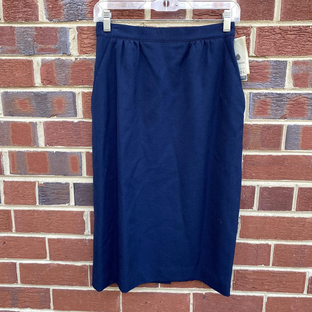 Hawke & Co. Women's Blue and Navy Skirt