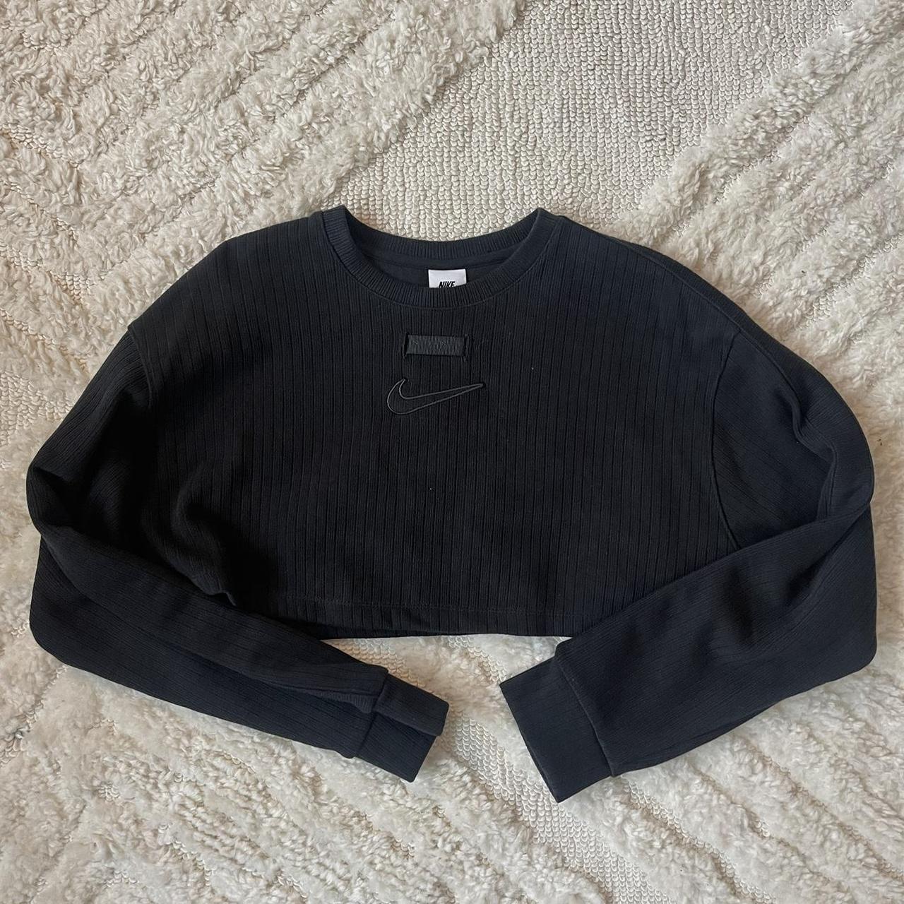 cropped long sleeve nike